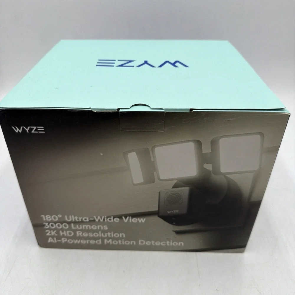Wyze Cam Floodlight Pro BLACK 3000 Lumen LEDs 180° Wide View 2K HD Outdoor Wired